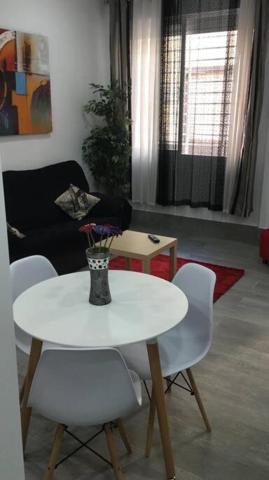 Apartamento A, A 3 Minutos De La Estacion Central De Bus Y Tren 马拉加 外观 照片