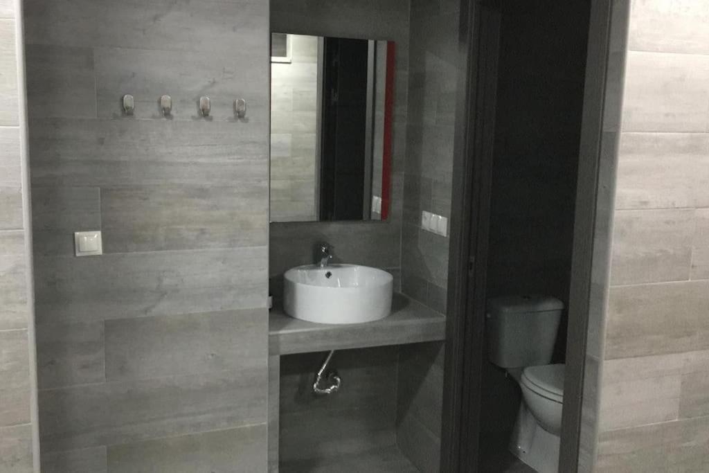 Apartamento A, A 3 Minutos De La Estacion Central De Bus Y Tren 马拉加 外观 照片